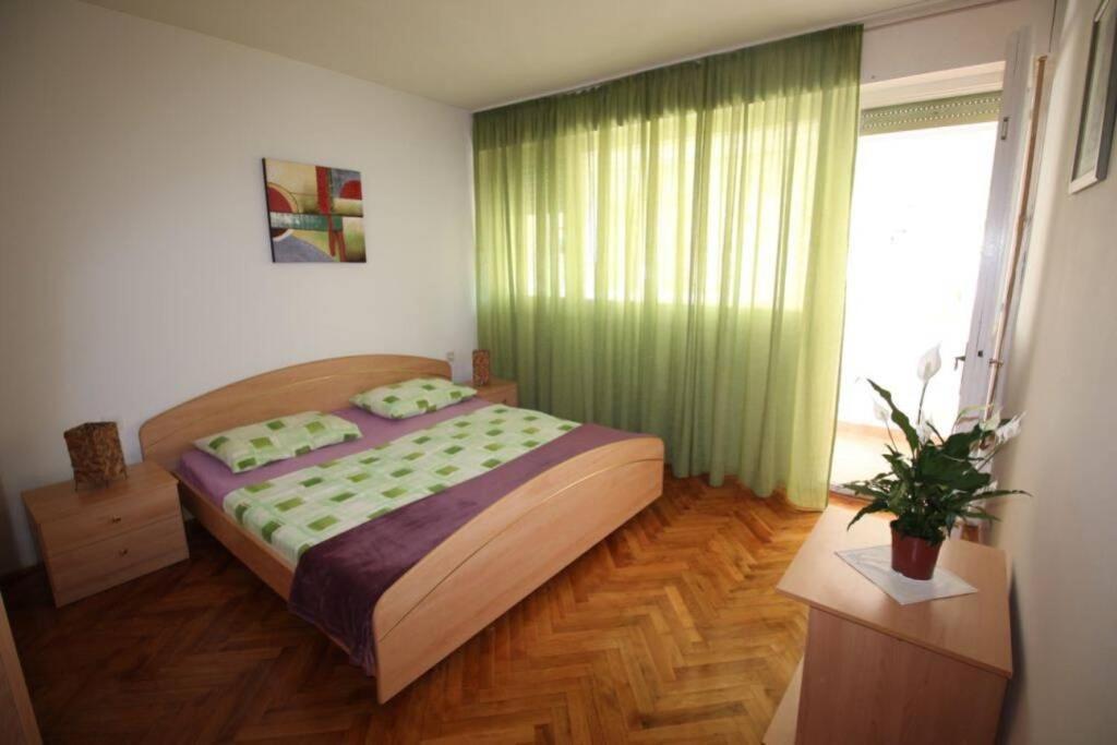 Old City/Beach 13 Minutes Away, Parking, For 4 스플리트 외부 사진