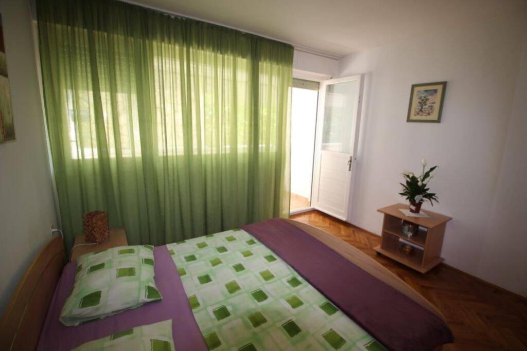 Old City/Beach 13 Minutes Away, Parking, For 4 스플리트 외부 사진